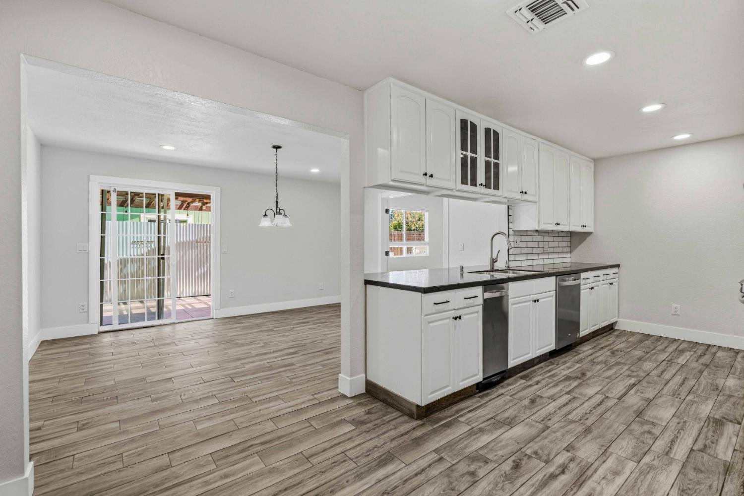 1464 Denise Dr, Ripon, CA 95366