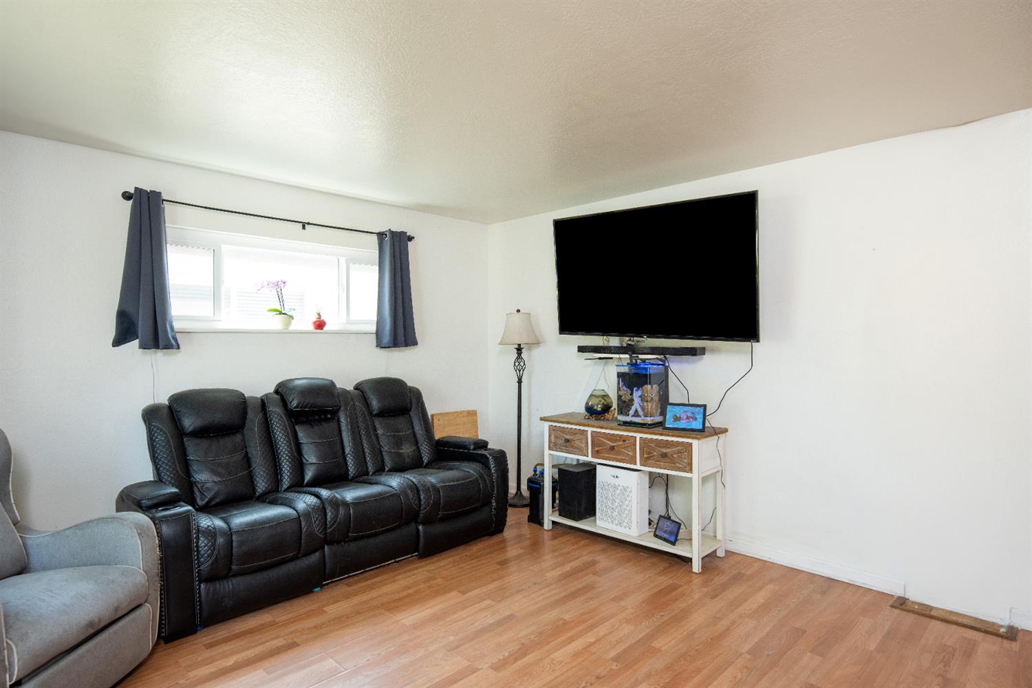 252 E Clinton Ave, Atwater, CA 95301