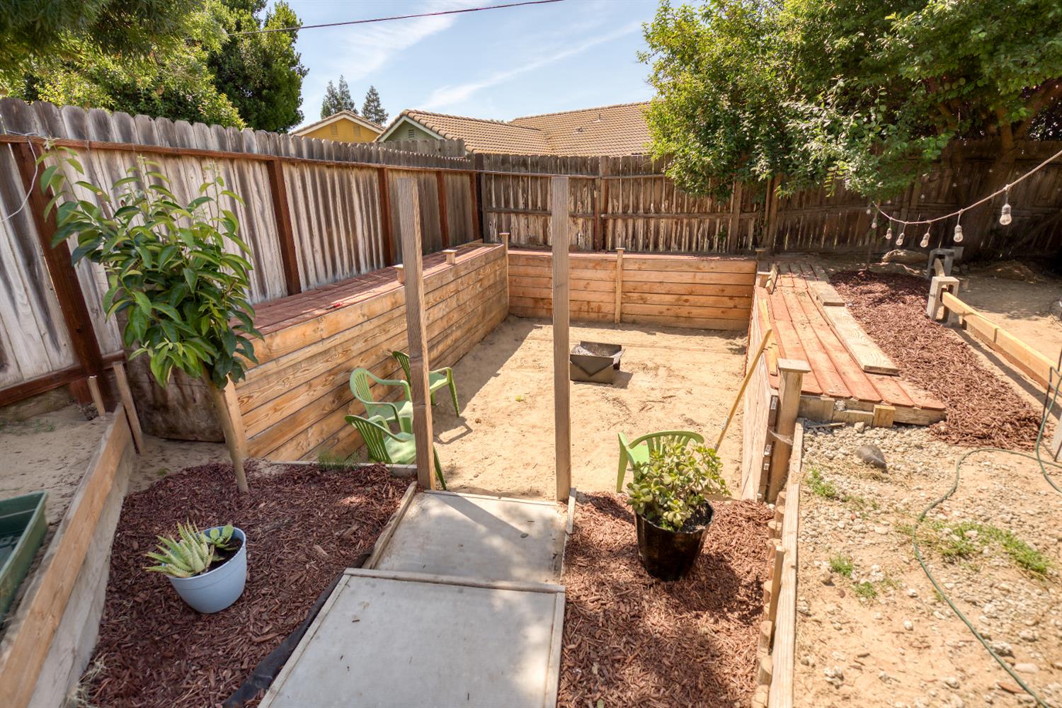 252 E Clinton Ave, Atwater, CA 95301