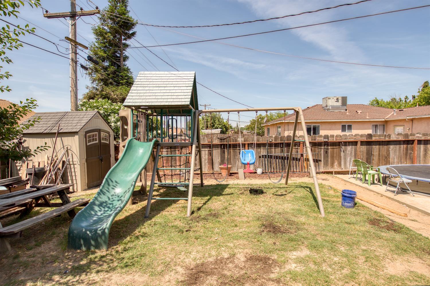 252 E Clinton Ave, Atwater, CA 95301
