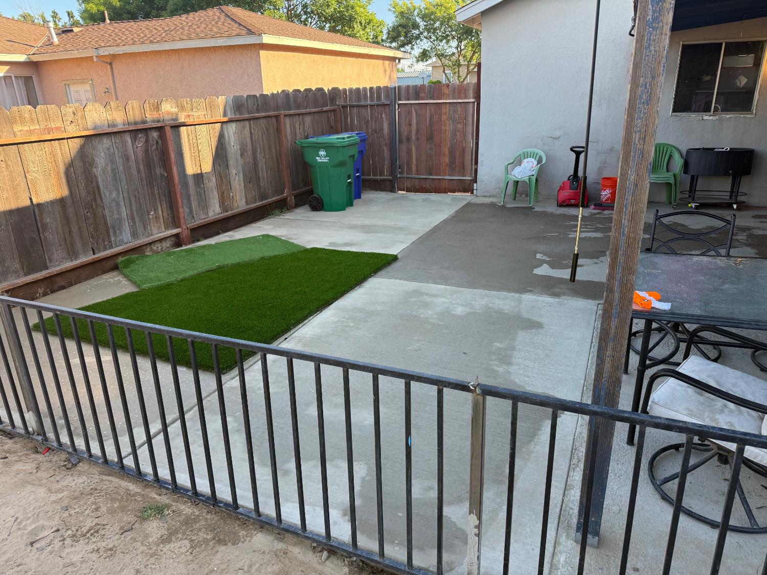 252 E Clinton Ave, Atwater, CA 95301
