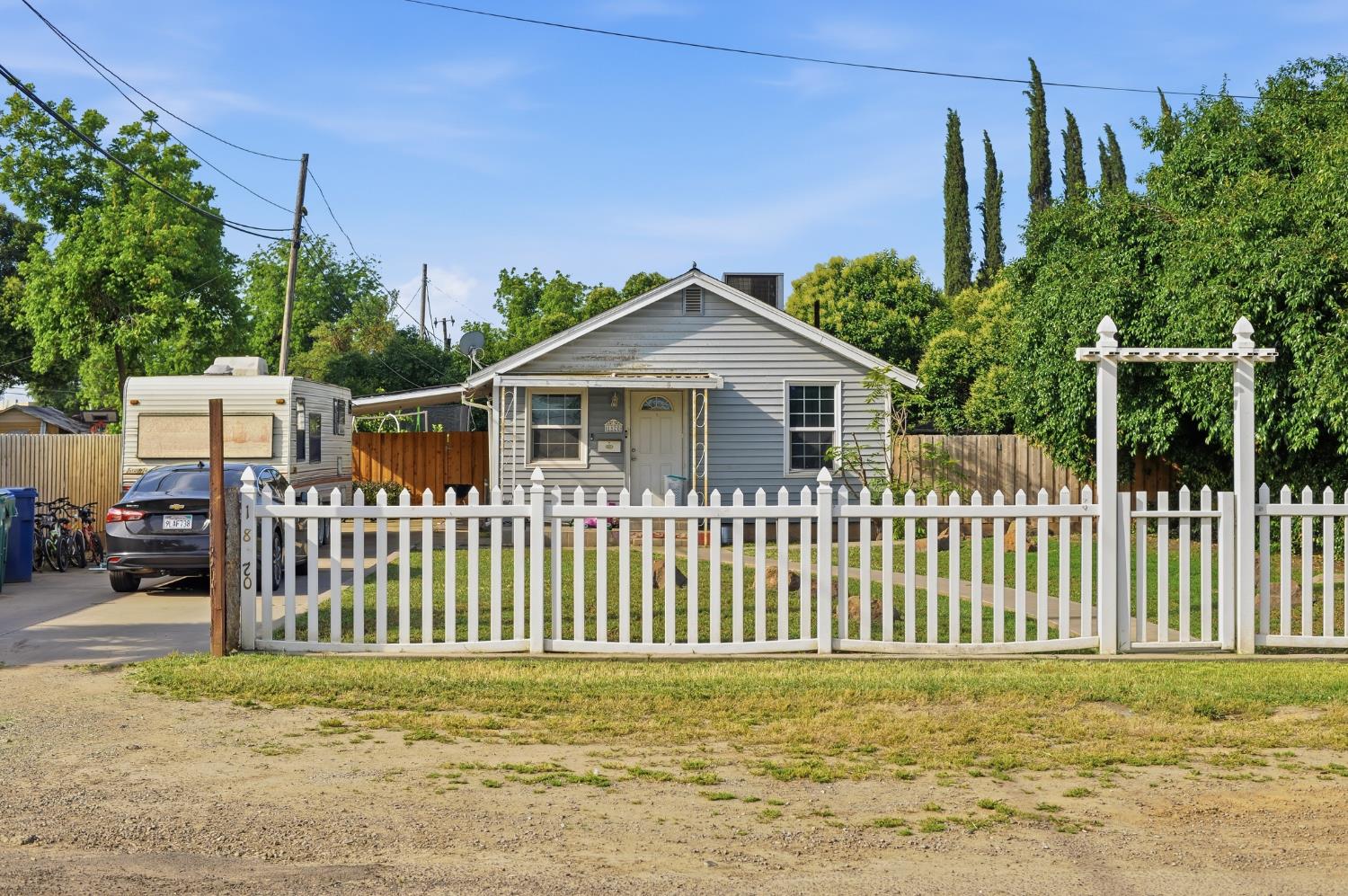 1820 E 23rd St, Merced, CA 95340