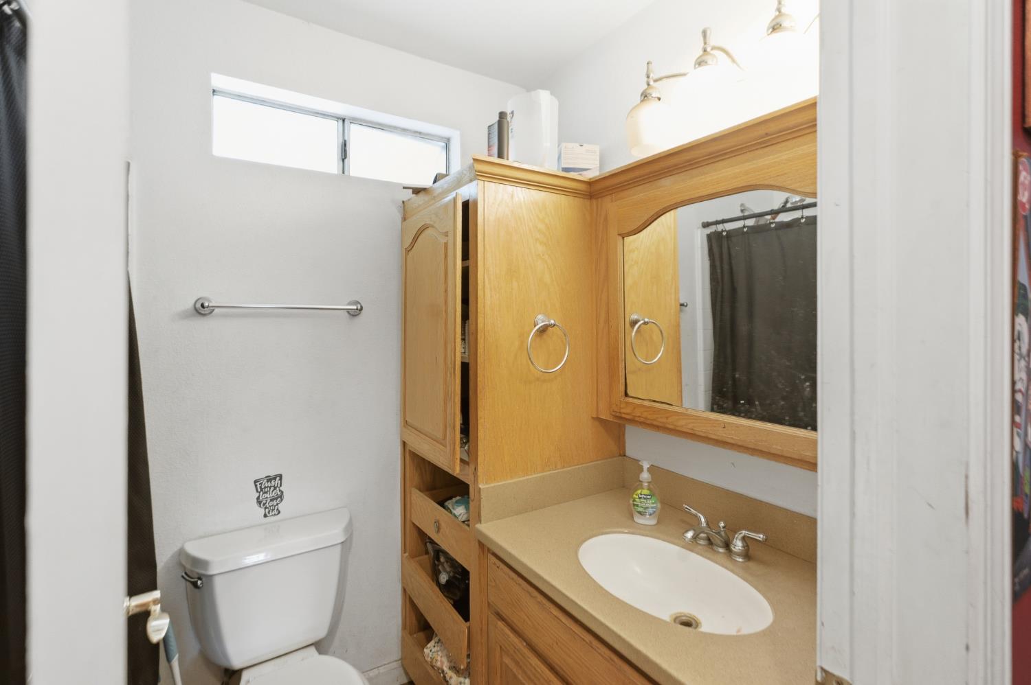 1820 E 23rd St, Merced, CA 95340