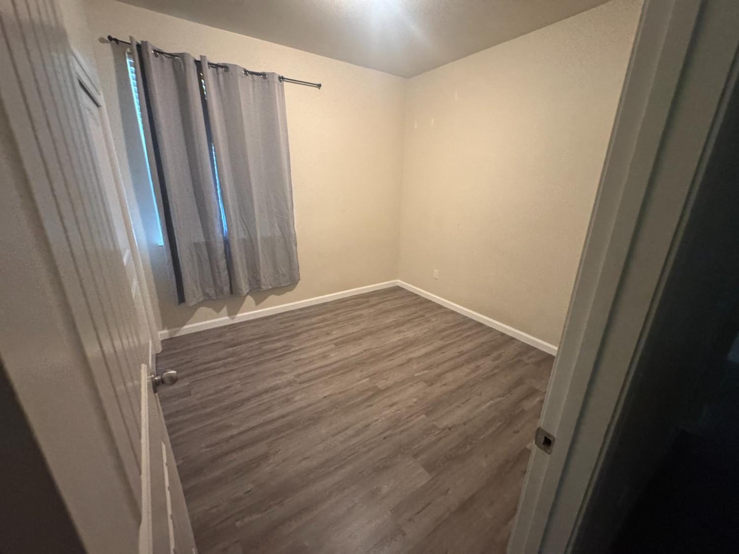 651 Pinelli Dr, Los Banos, CA 93635