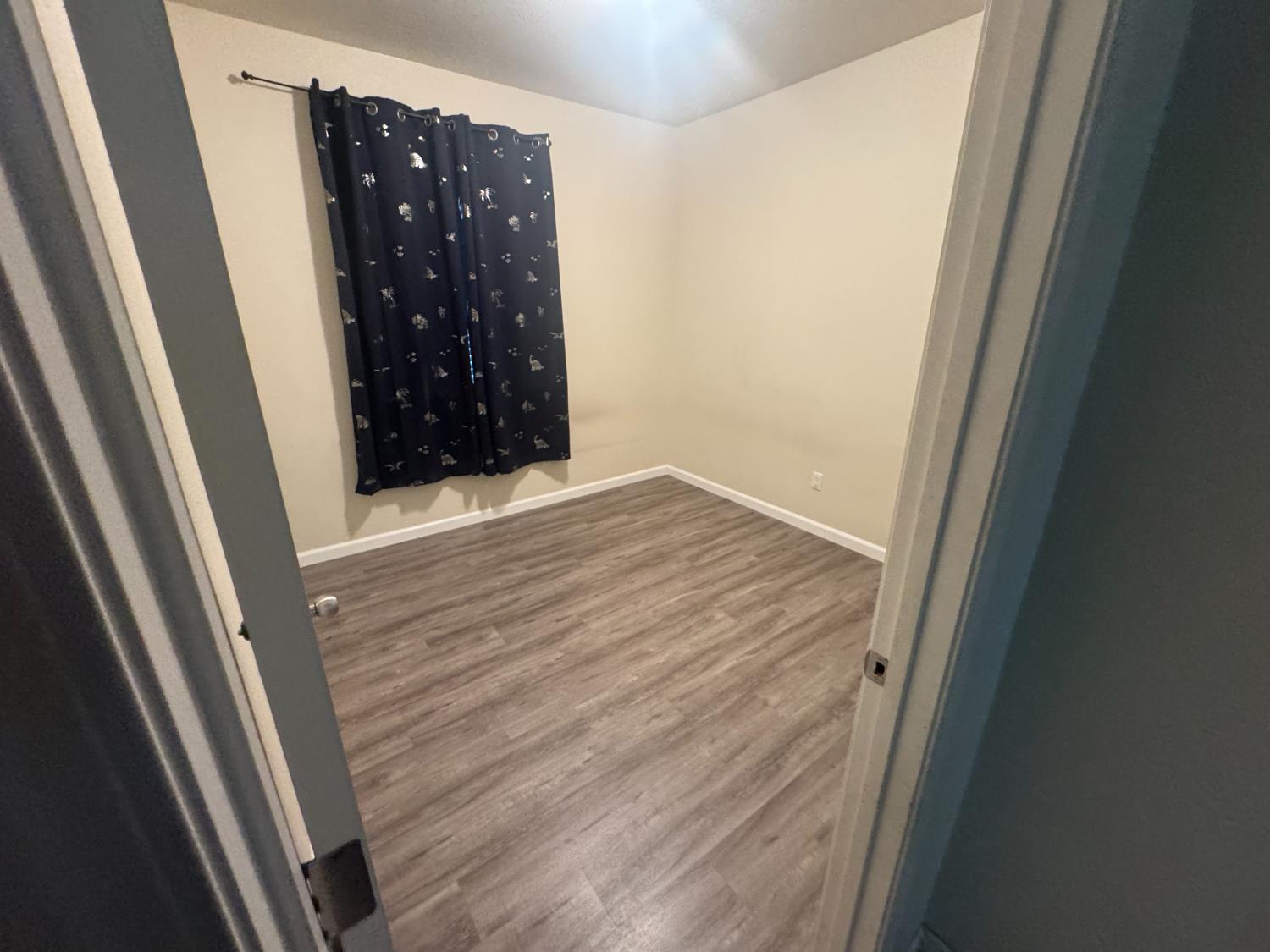 651 Pinelli Dr, Los Banos, CA 93635