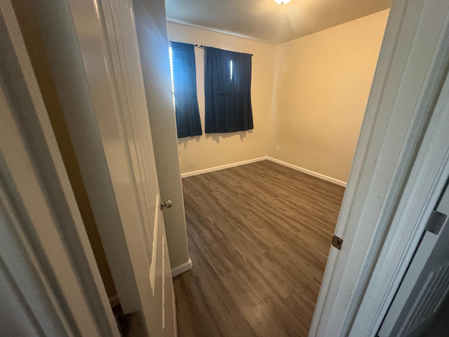 651 Pinelli Dr, Los Banos, CA 93635