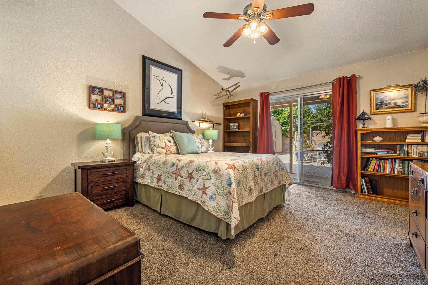 1121 Raymond Dr, Modesto, CA 95351