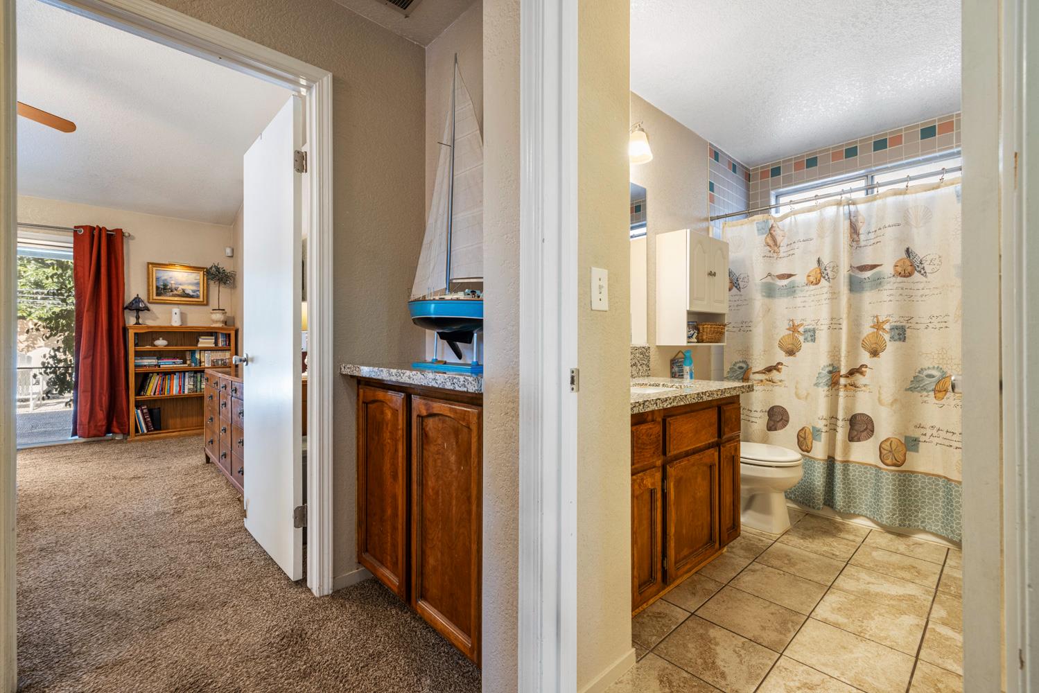 1121 Raymond Dr, Modesto, CA 95351