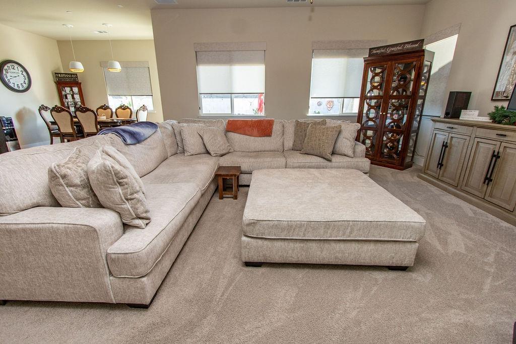 2354 Ruthie Ave, Manteca, CA 95337
