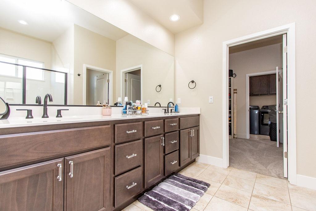 2354 Ruthie Ave, Manteca, CA 95337