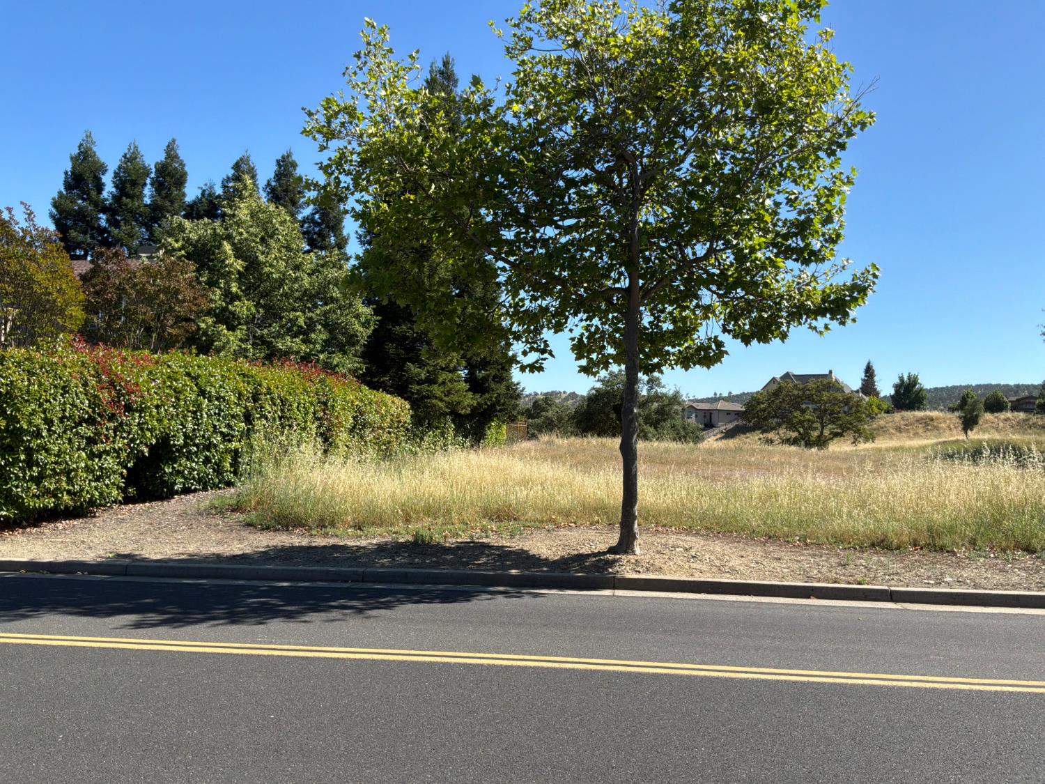 2196 Oak Creek Dr, Copperopolis, CA 95228