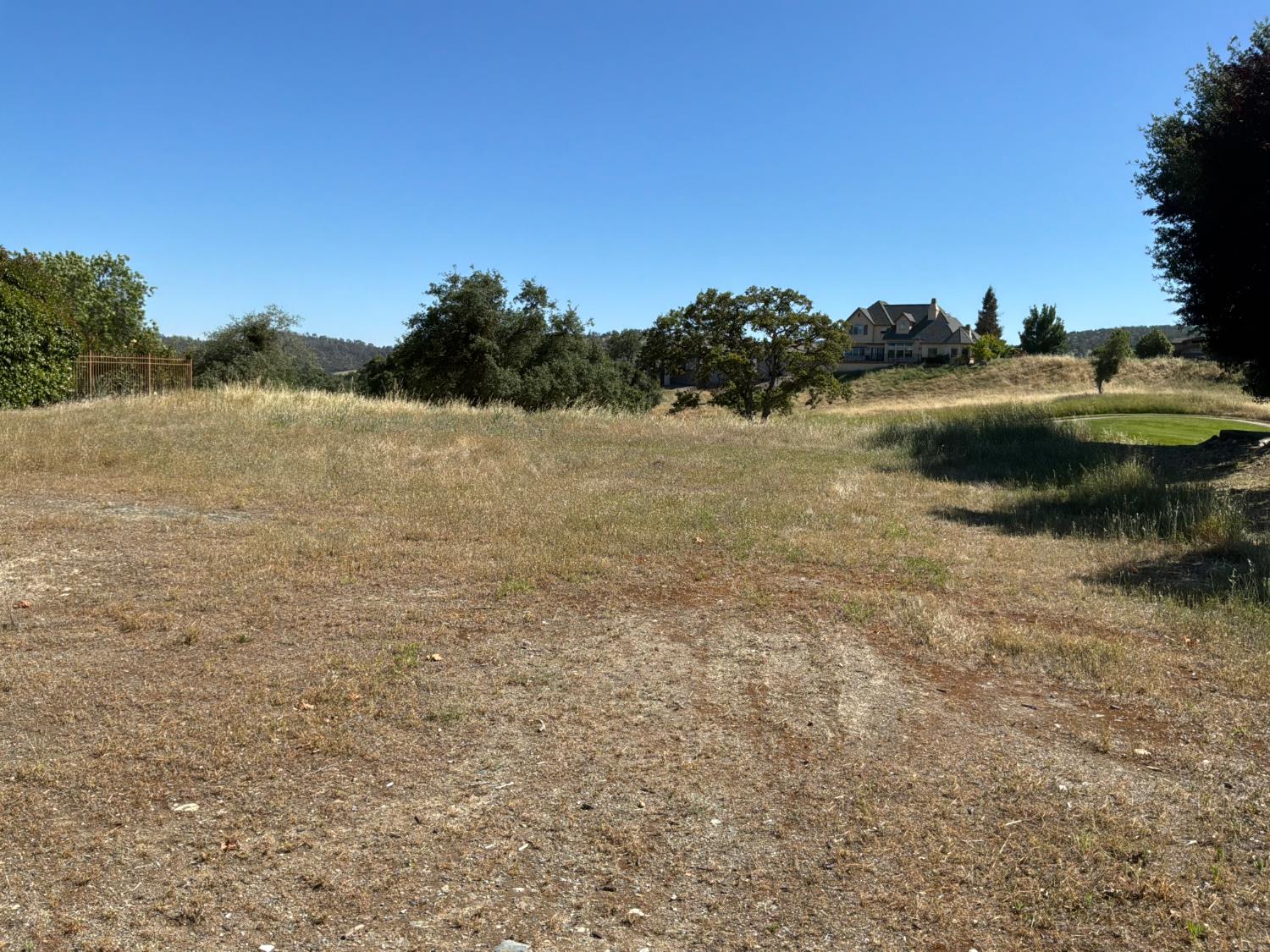 2196 Oak Creek Dr, Copperopolis, CA 95228