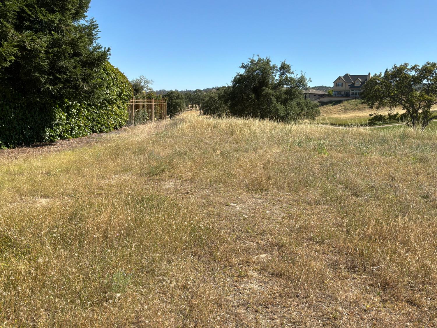 2196 Oak Creek Dr, Copperopolis, CA 95228