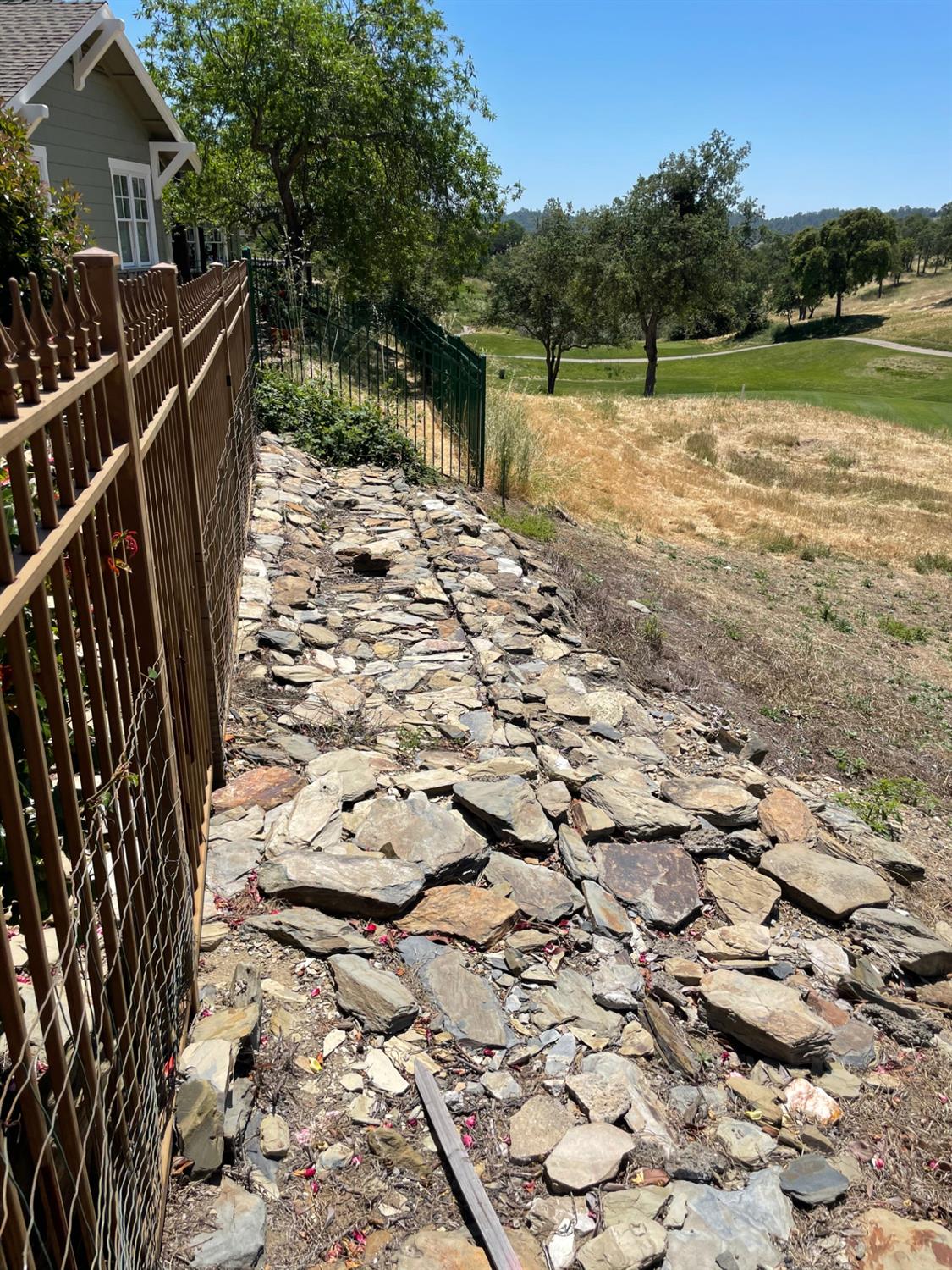 2196 Oak Creek Dr, Copperopolis, CA 95228