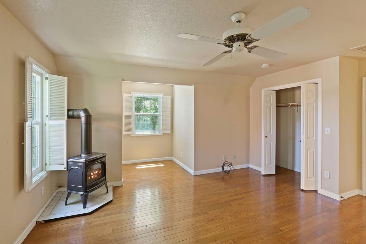 2505 Raliegh Ct, Turlock, CA 95382