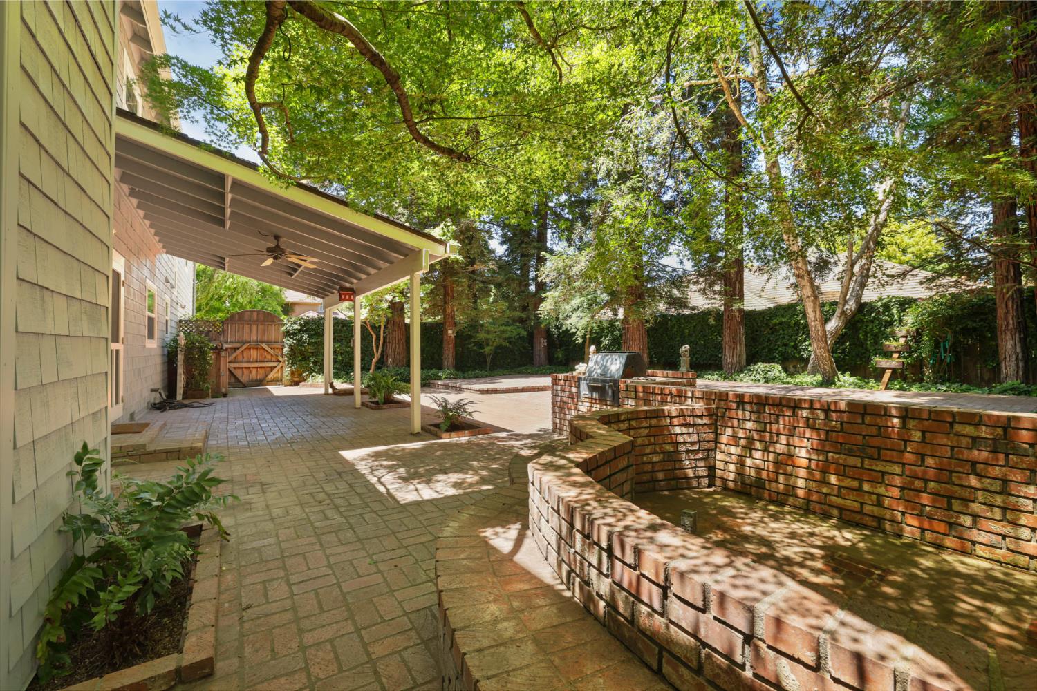 2505 Raliegh Ct, Turlock, CA 95382