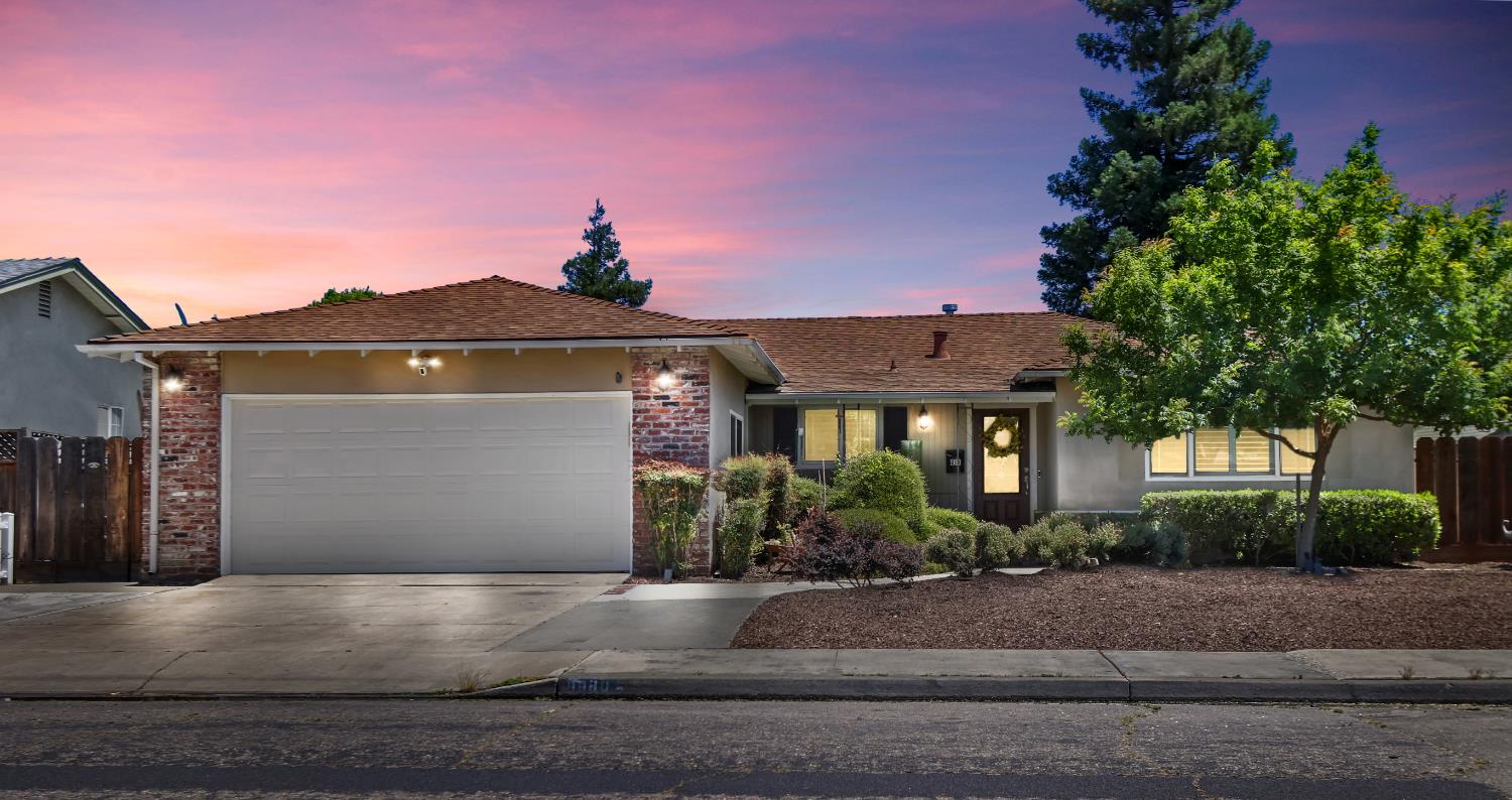 1980 Clemson Ct, Turlock, CA 95382