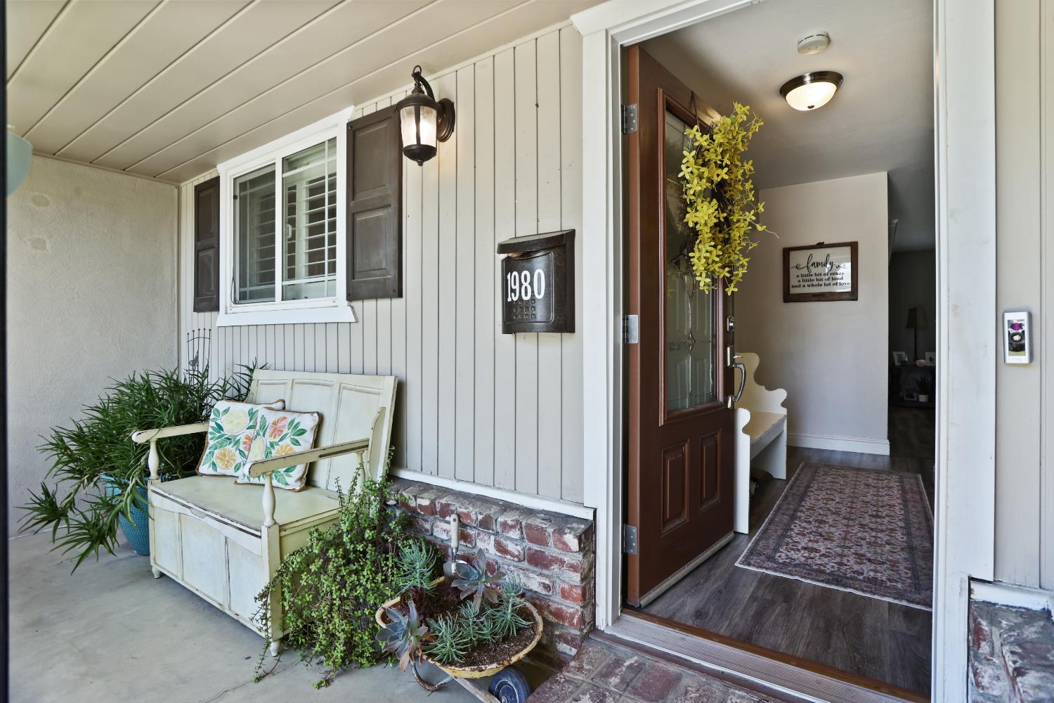 1980 Clemson Ct, Turlock, CA 95382