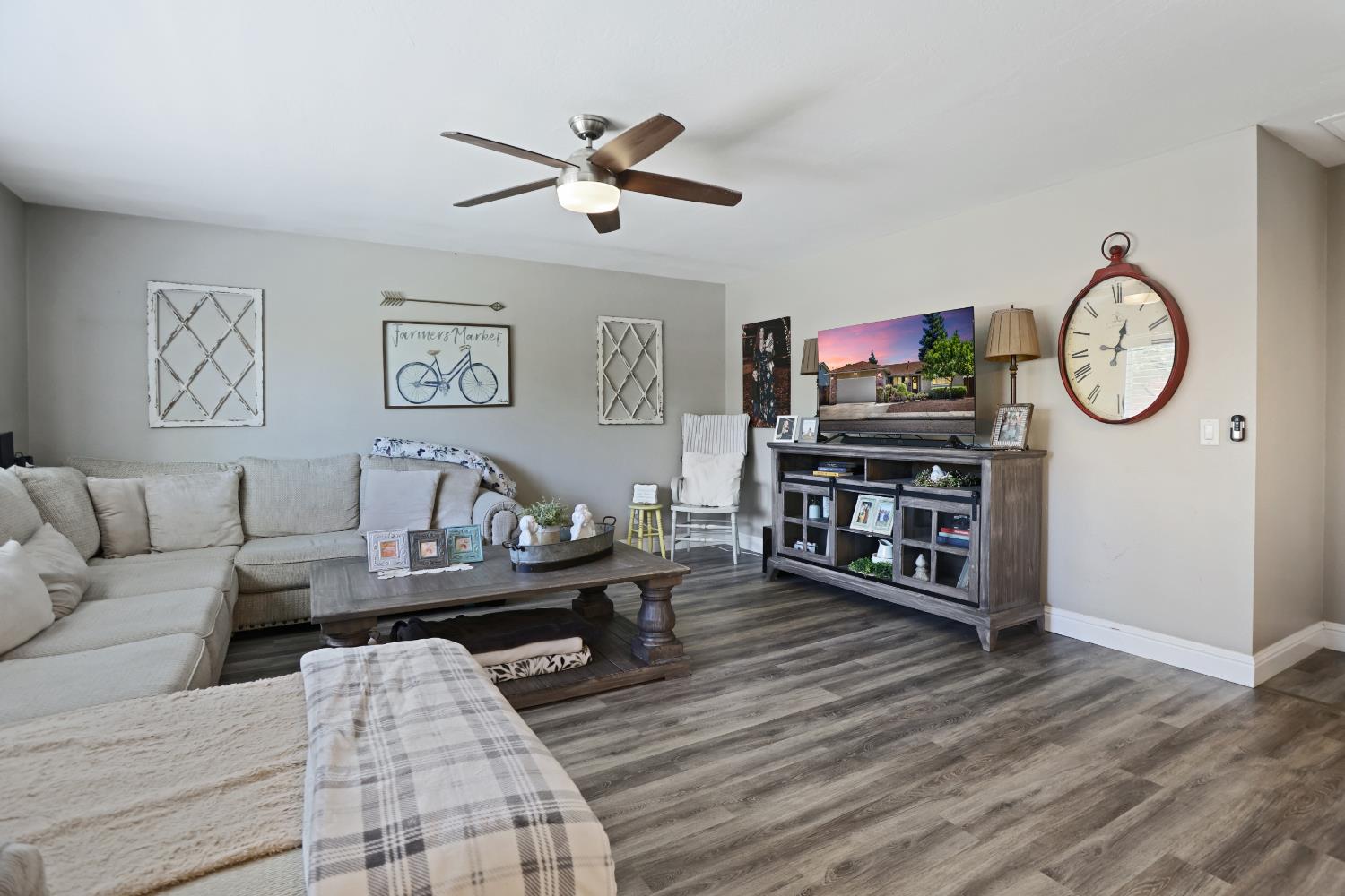 1980 Clemson Ct, Turlock, CA 95382