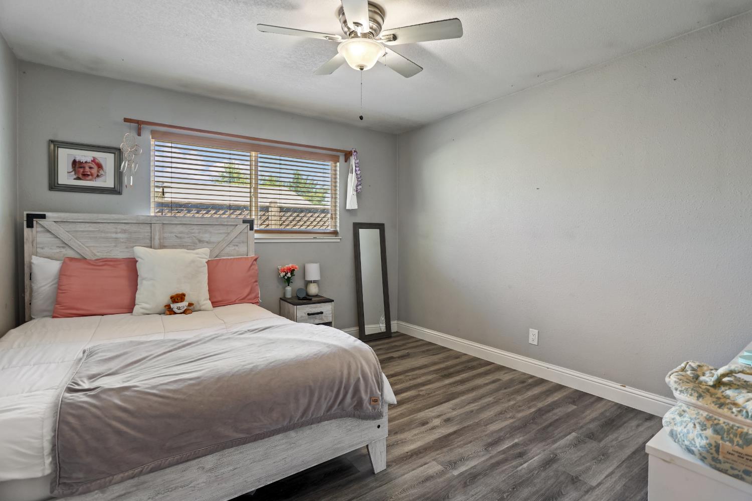 1980 Clemson Ct, Turlock, CA 95382