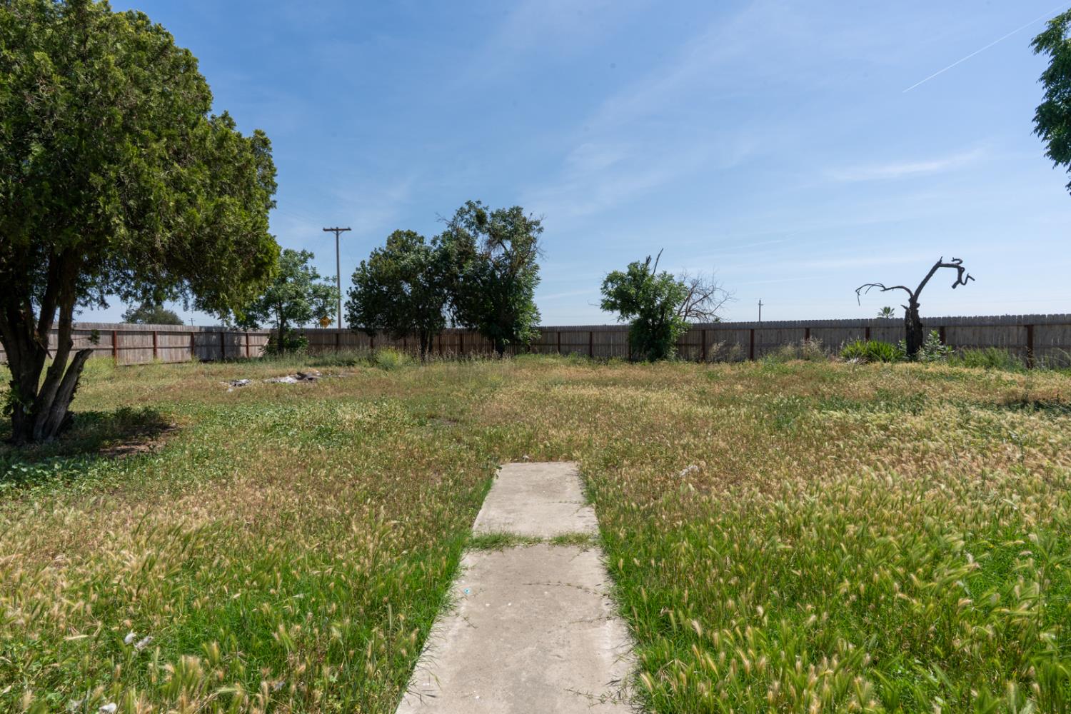 7251 Plainsburg Rd, Le Grand, CA 95333