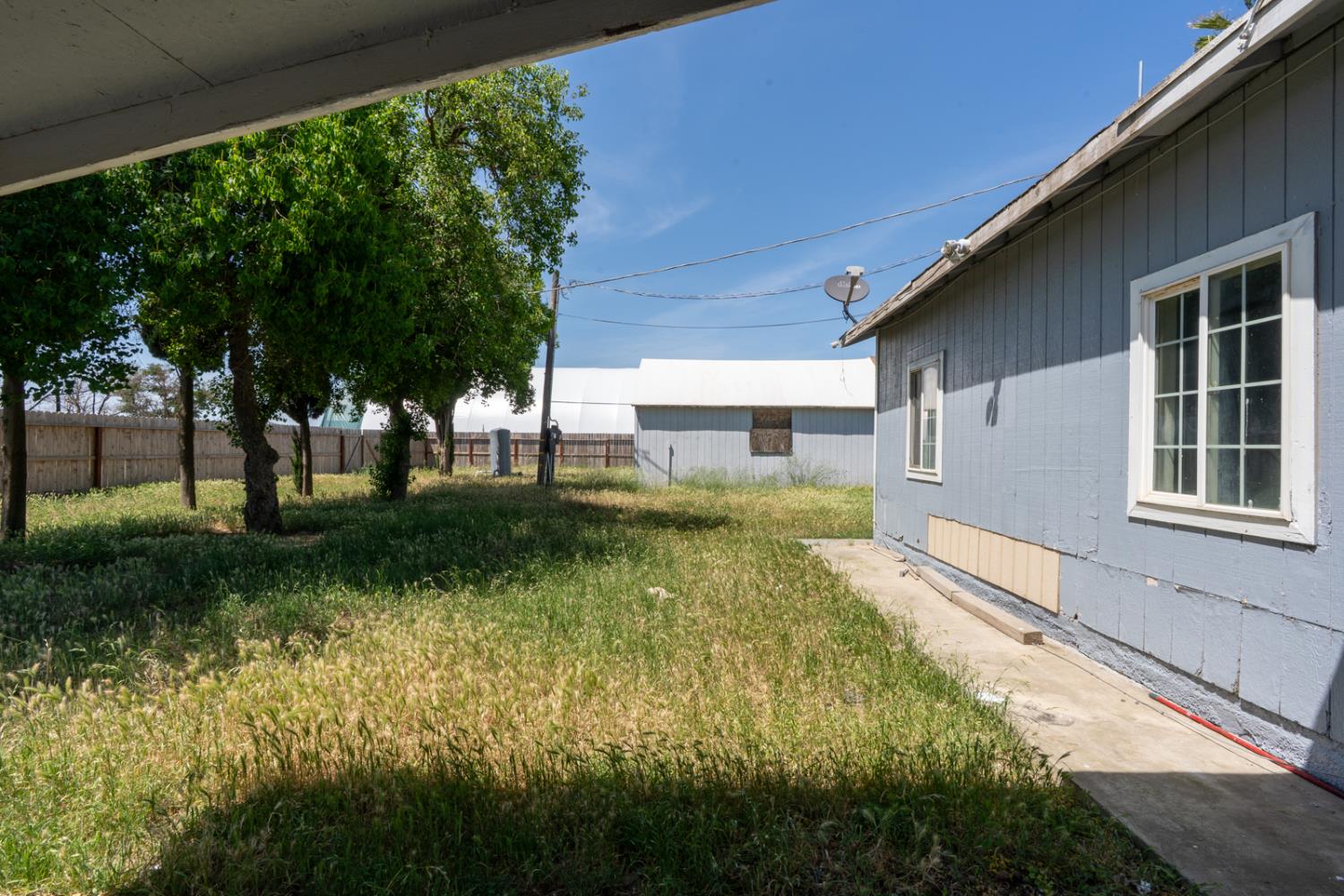 7251 Plainsburg Rd, Le Grand, CA 95333