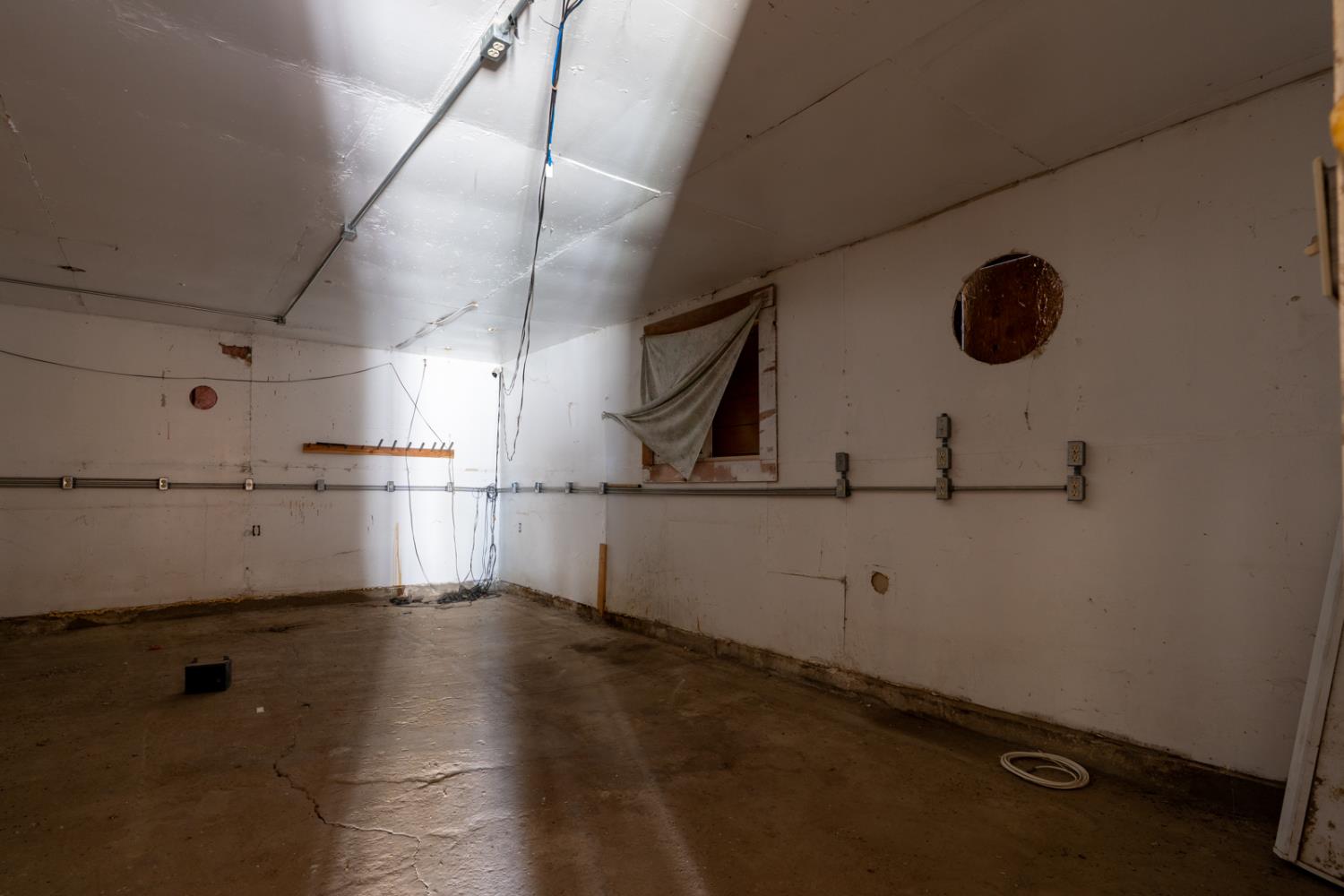 7251 Plainsburg Rd, Le Grand, CA 95333