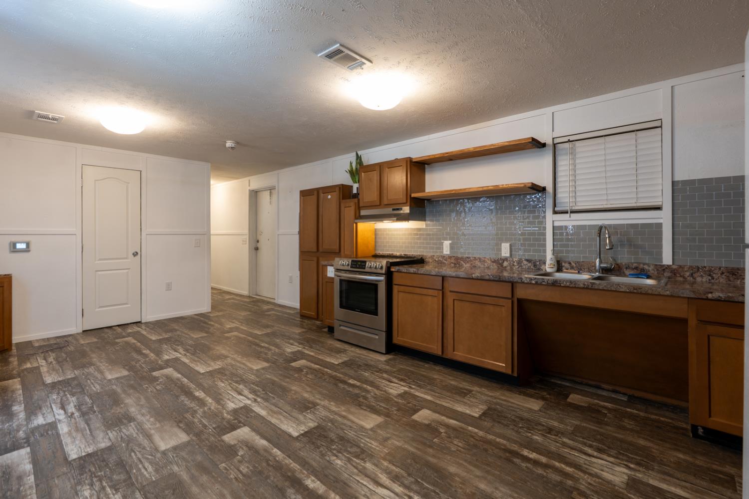 7251 Plainsburg Rd, Le Grand, CA 95333