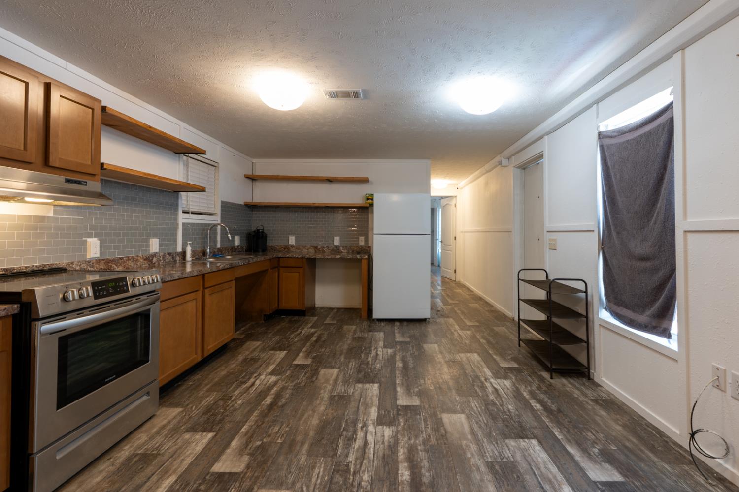 7251 Plainsburg Rd, Le Grand, CA 95333