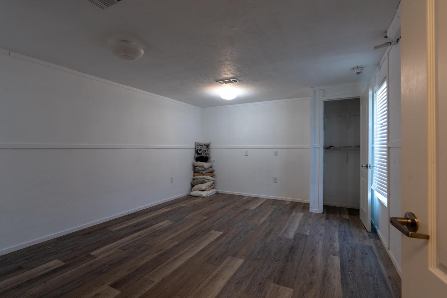 7251 Plainsburg Rd, Le Grand, CA 95333