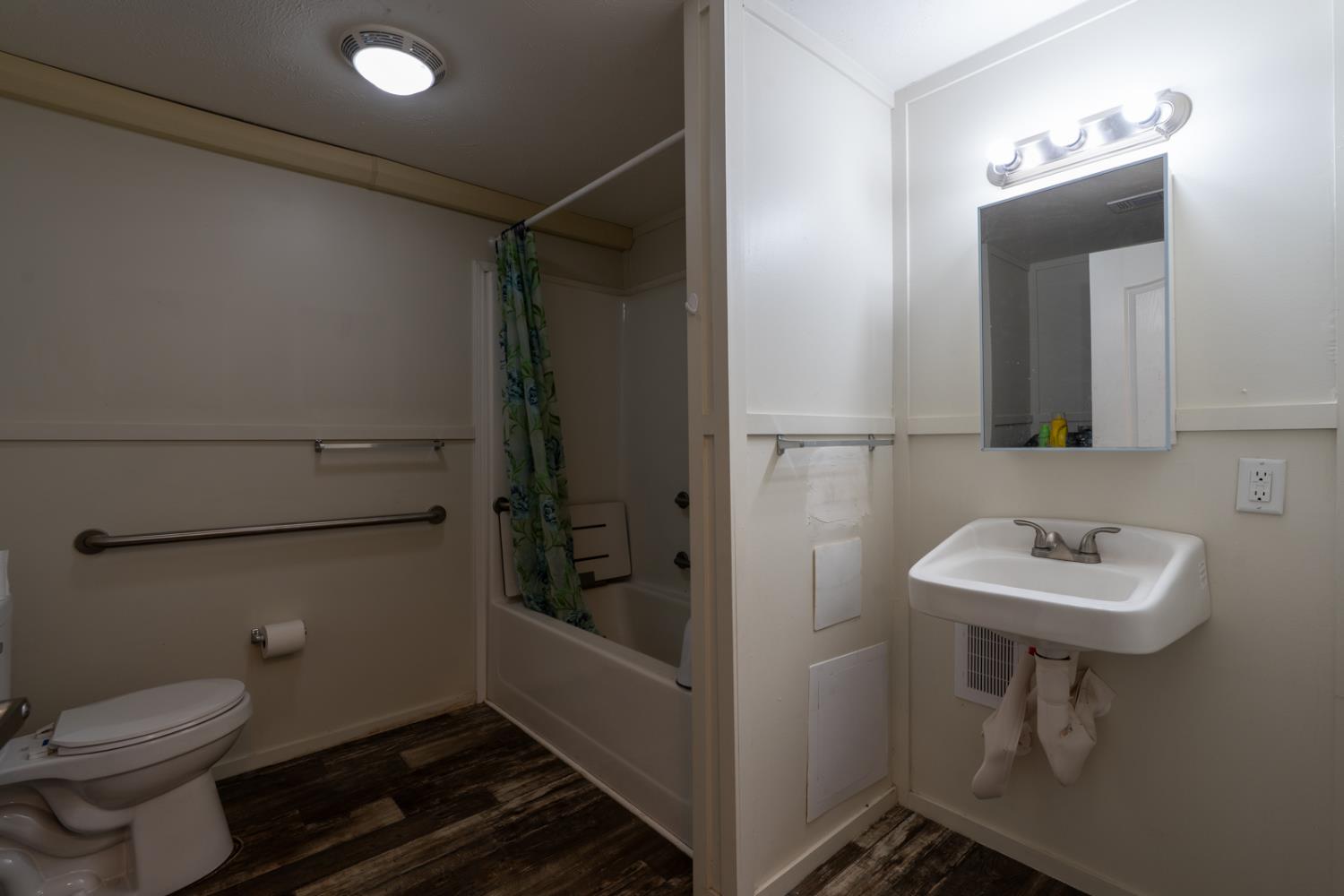 7251 Plainsburg Rd, Le Grand, CA 95333
