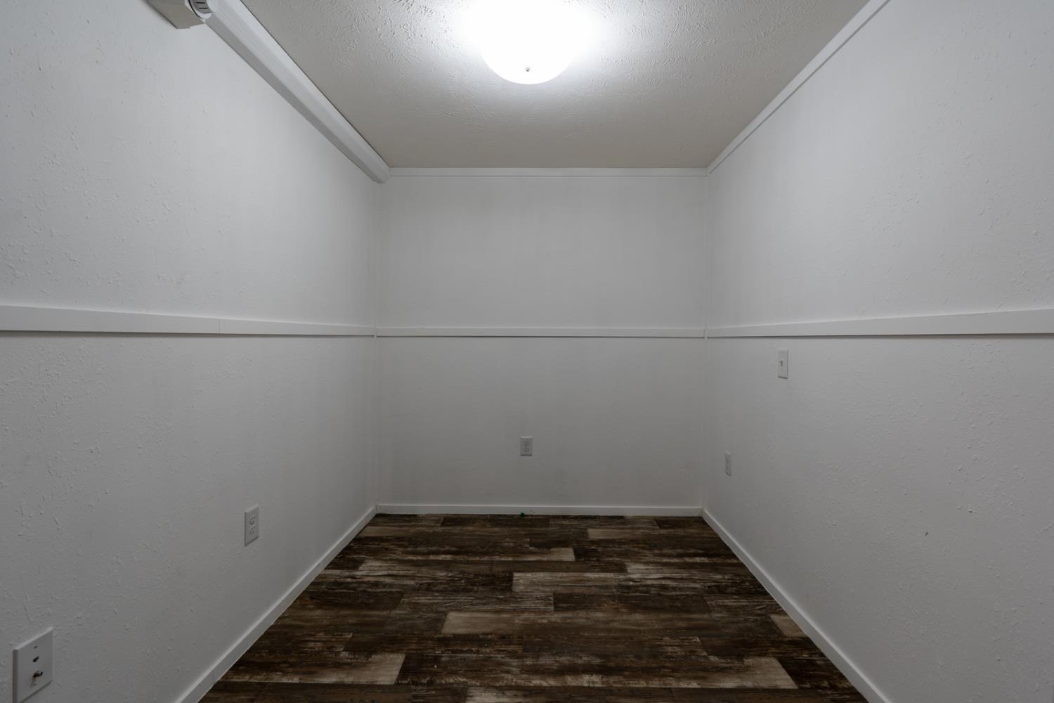 7251 Plainsburg Rd, Le Grand, CA 95333