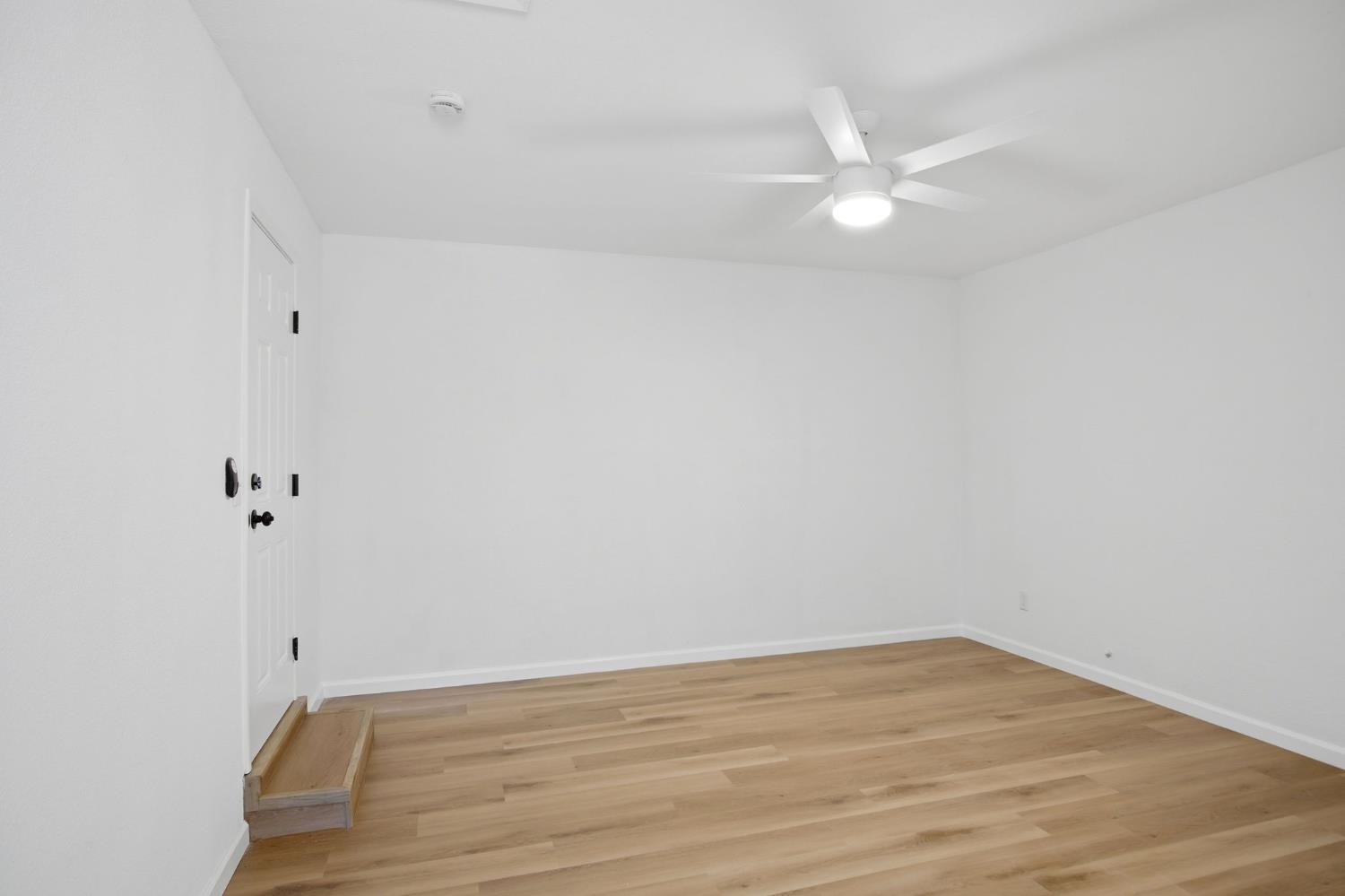 1451 Kent Way, Modesto, CA 95355