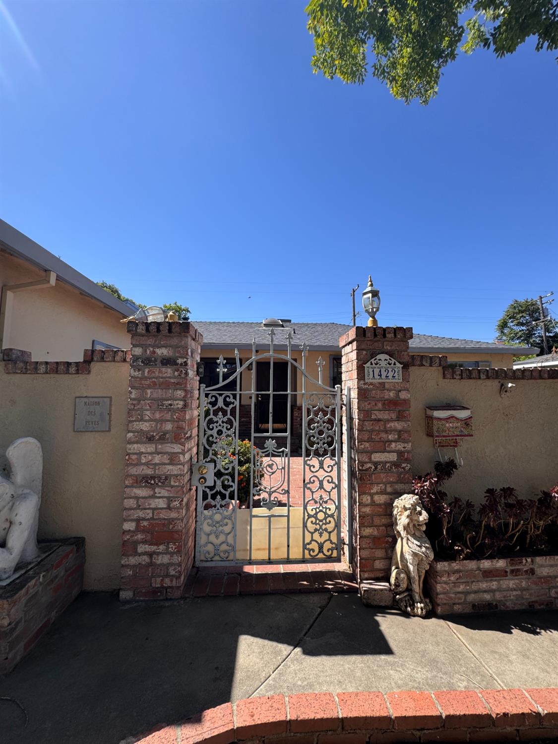 1422 Oakwood Dr, Modesto, CA 95350