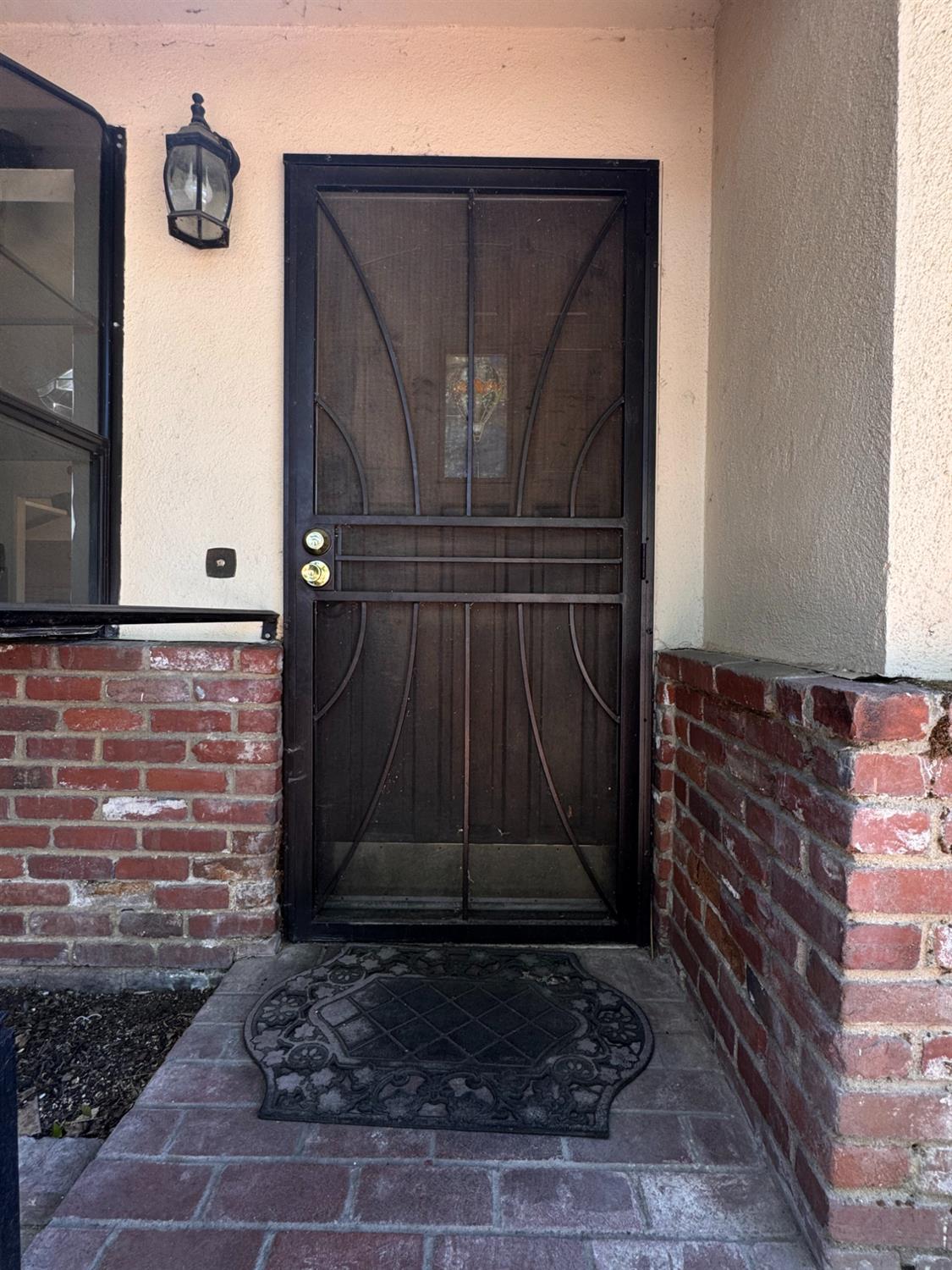 1422 Oakwood Dr, Modesto, CA 95350
