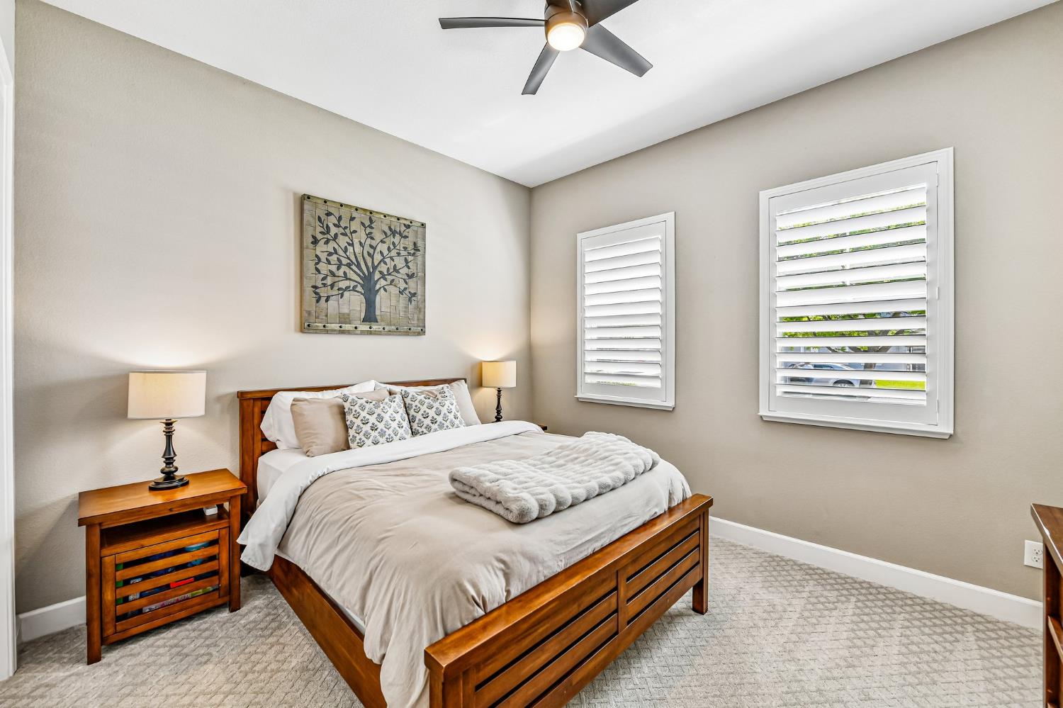 2423 Finchwood Landing Ln, Manteca, CA 95336