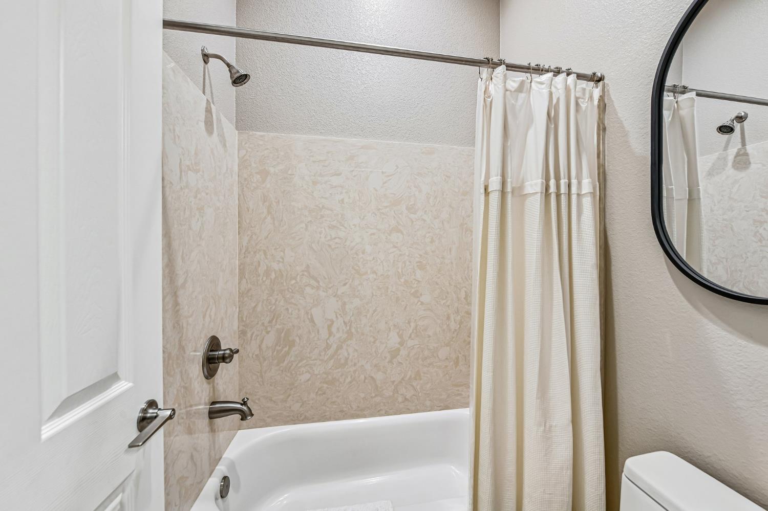 2423 Finchwood Landing Ln, Manteca, CA 95336