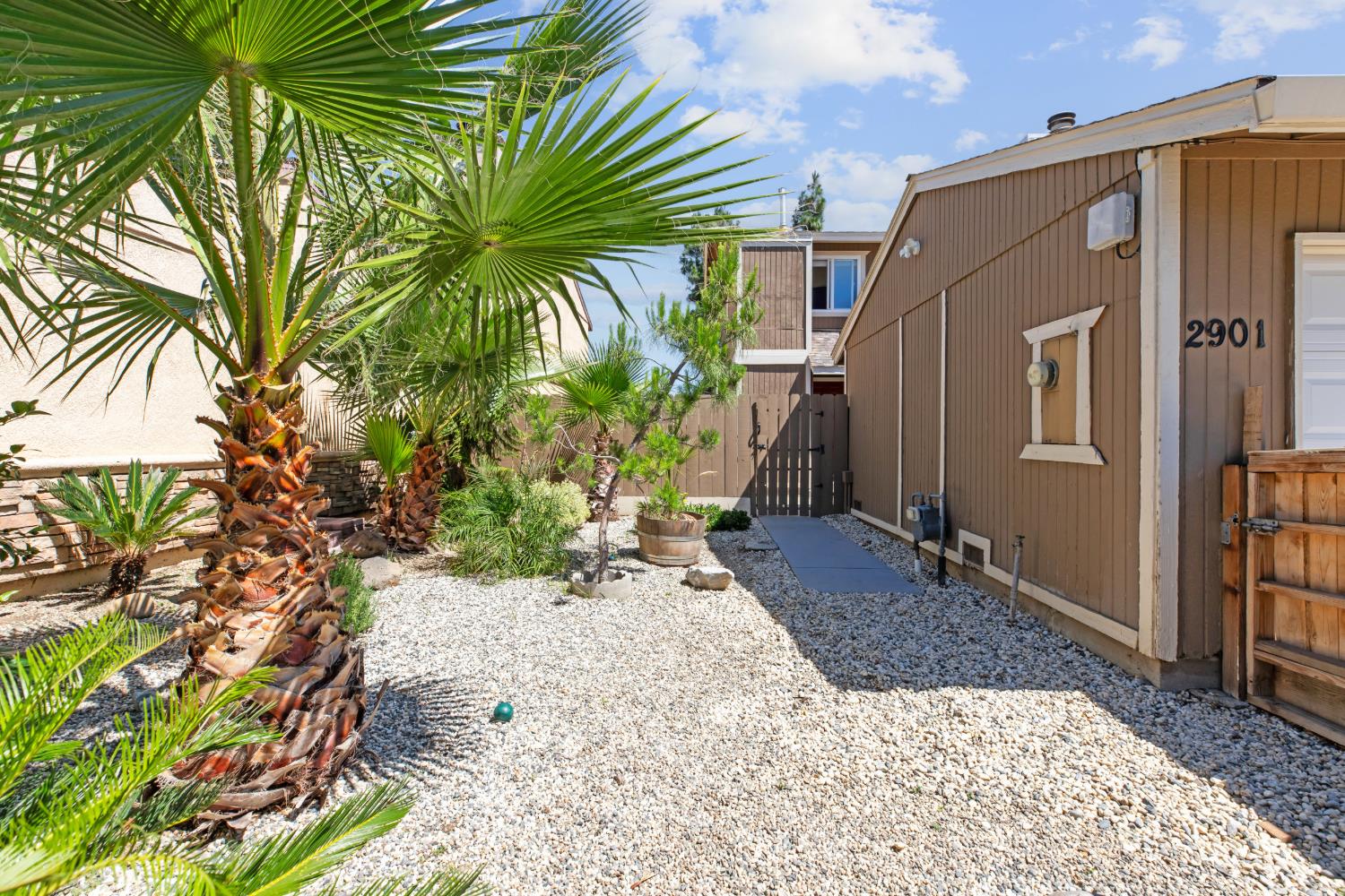 2901 Alphonse Dr, Ceres, CA 95307