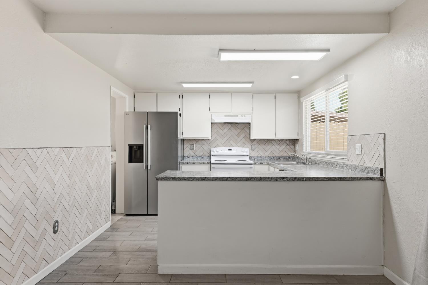 2901 Alphonse Dr, Ceres, CA 95307