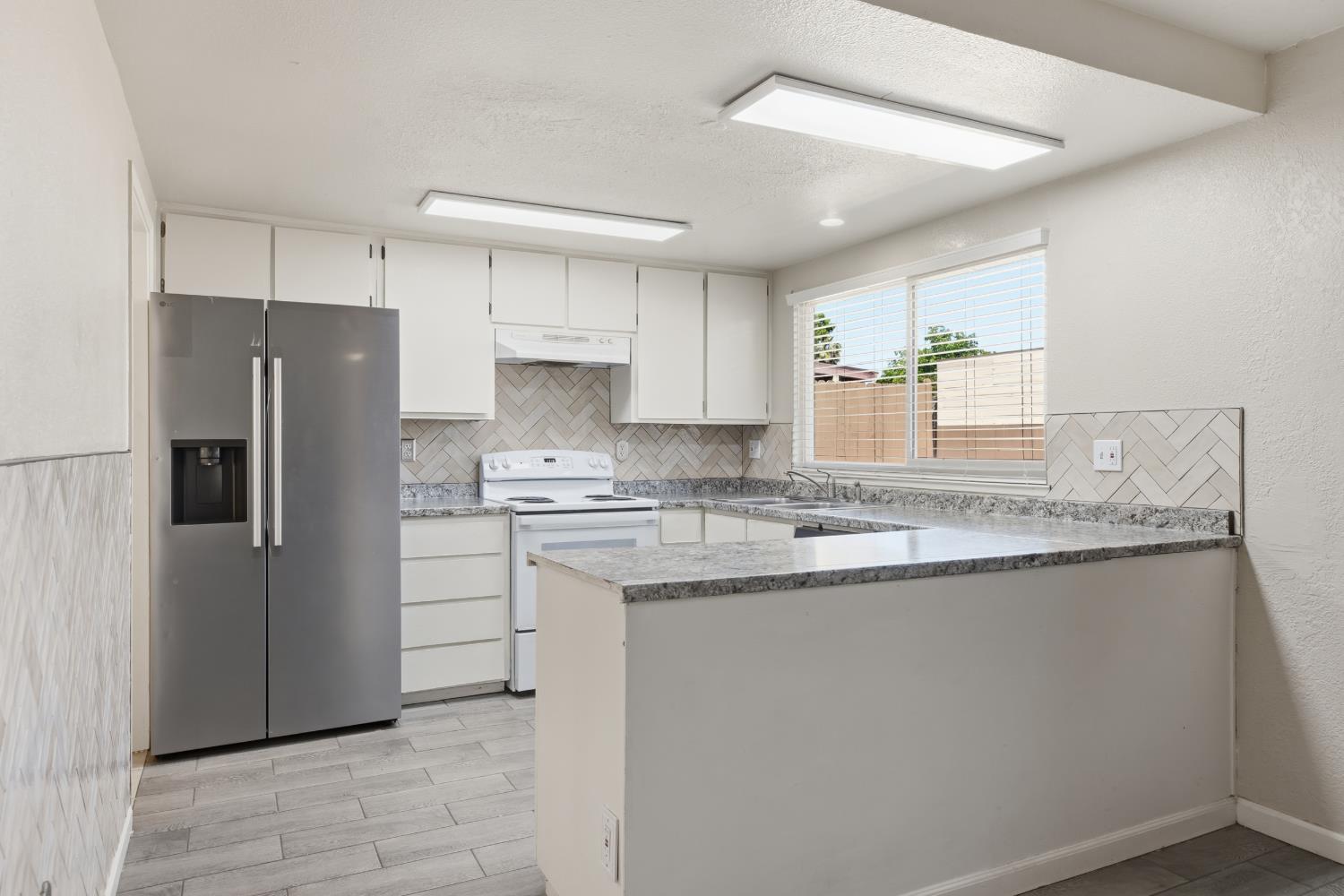 2901 Alphonse Dr, Ceres, CA 95307
