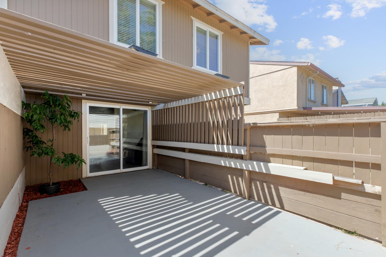 2901 Alphonse Dr, Ceres, CA 95307
