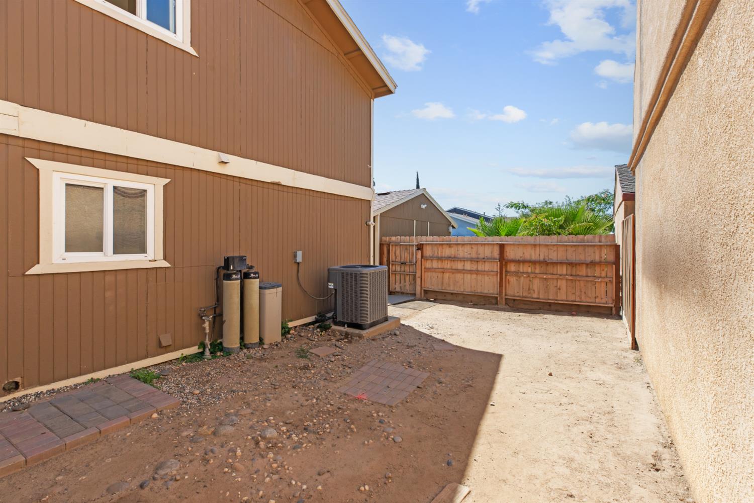 2901 Alphonse Dr, Ceres, CA 95307