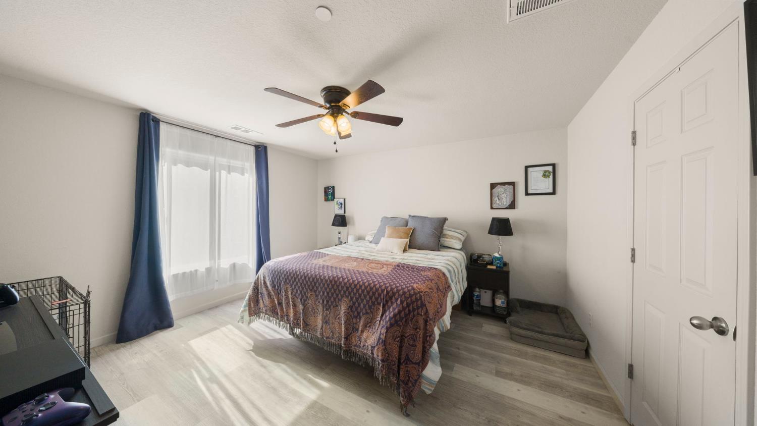 5560 Landon Ln, Riverbank, CA 95367