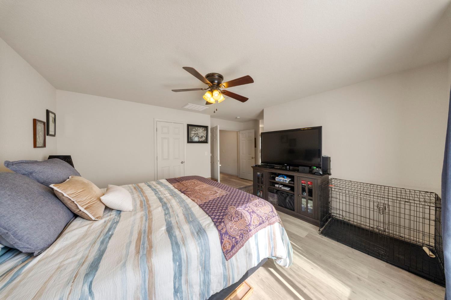 5560 Landon Ln, Riverbank, CA 95367