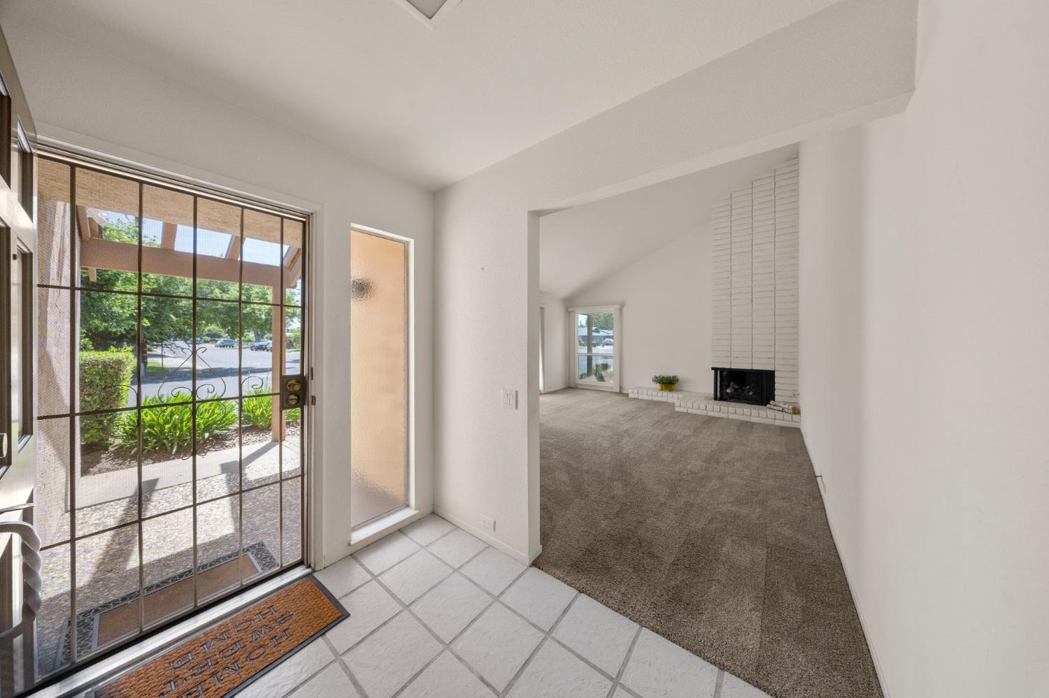 1941 Yellow Oak Dr, Modesto, CA 95354