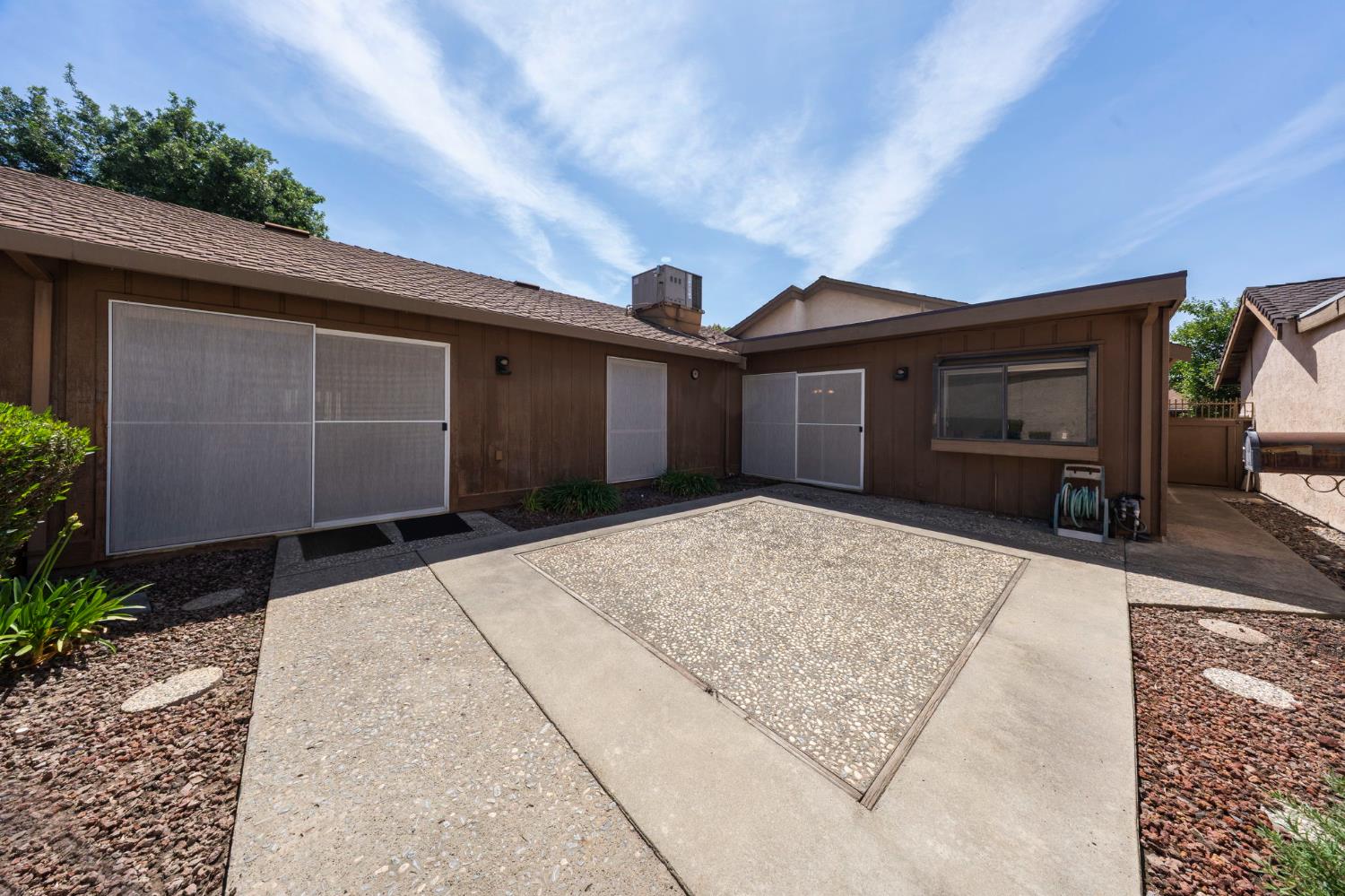 1941 Yellow Oak Dr, Modesto, CA 95354