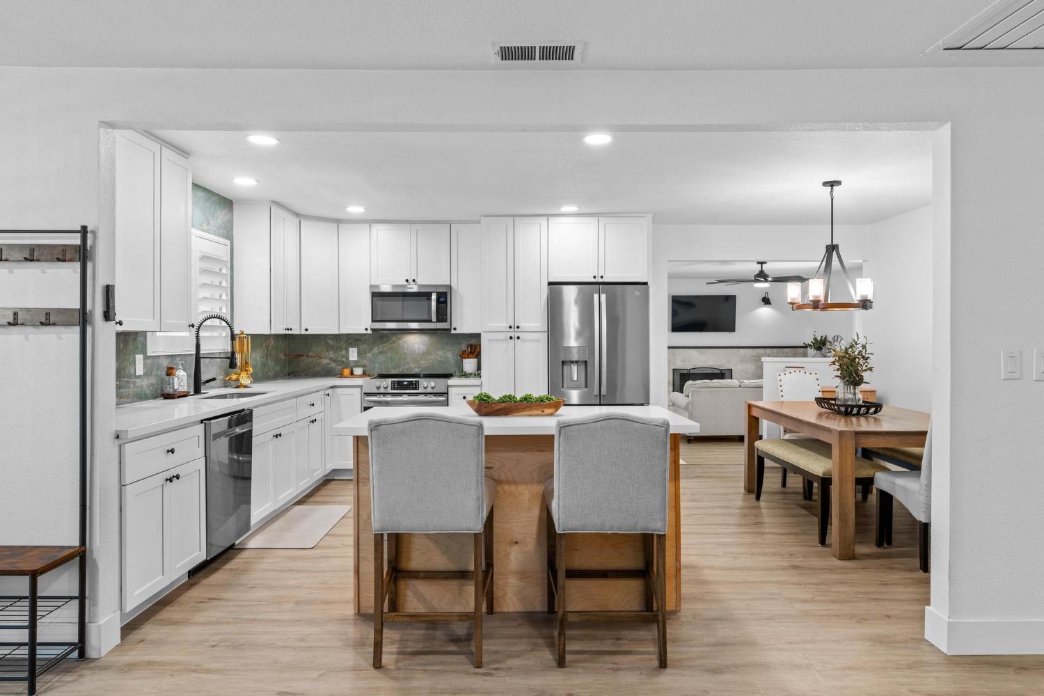 346 Oregon St, Ripon, CA 95366