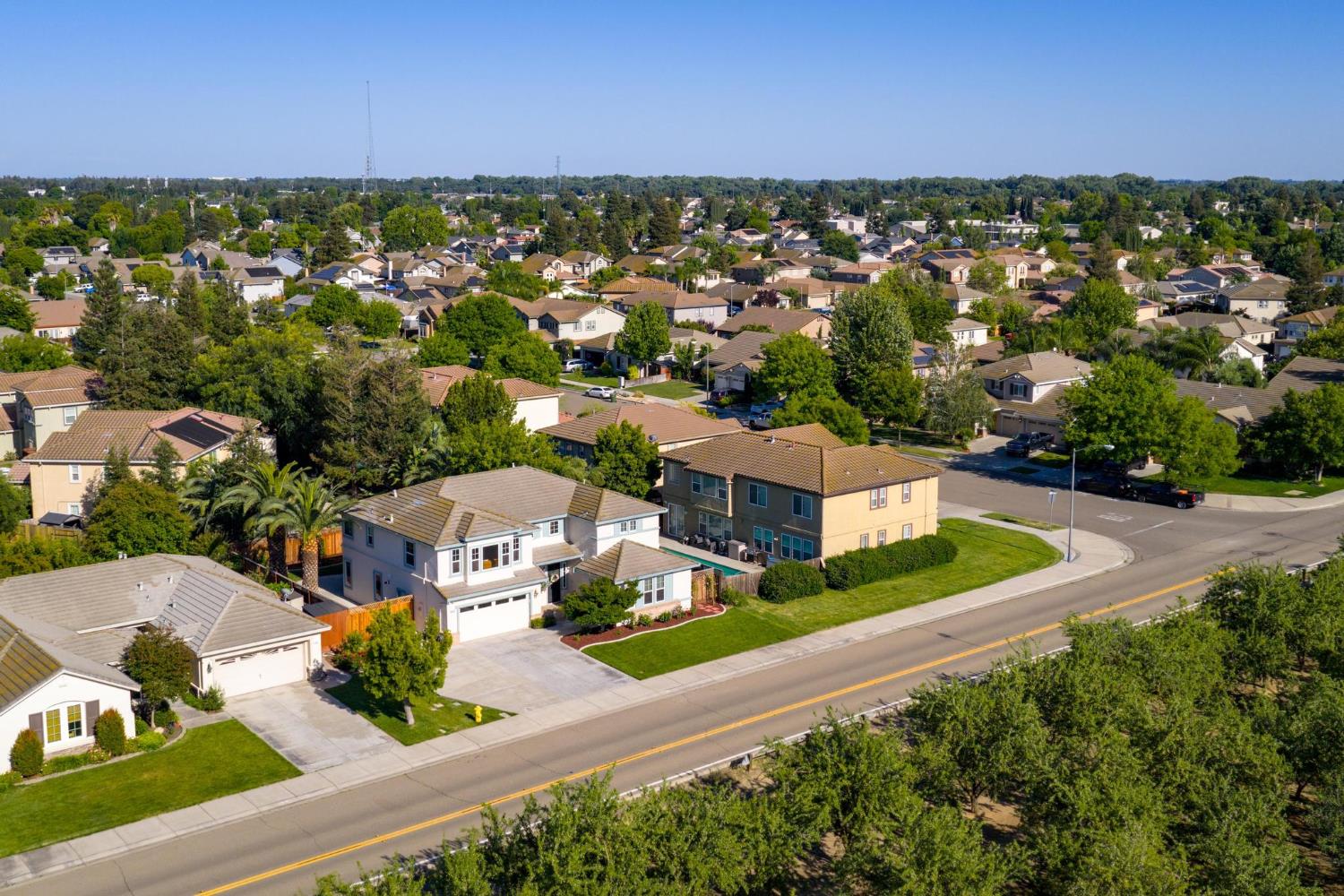 426 S Highland Ave, Ripon, CA 95366