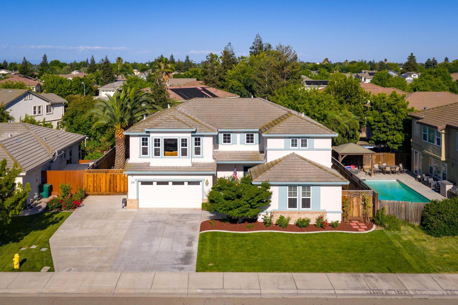 426 S Highland Ave, Ripon, CA 95366