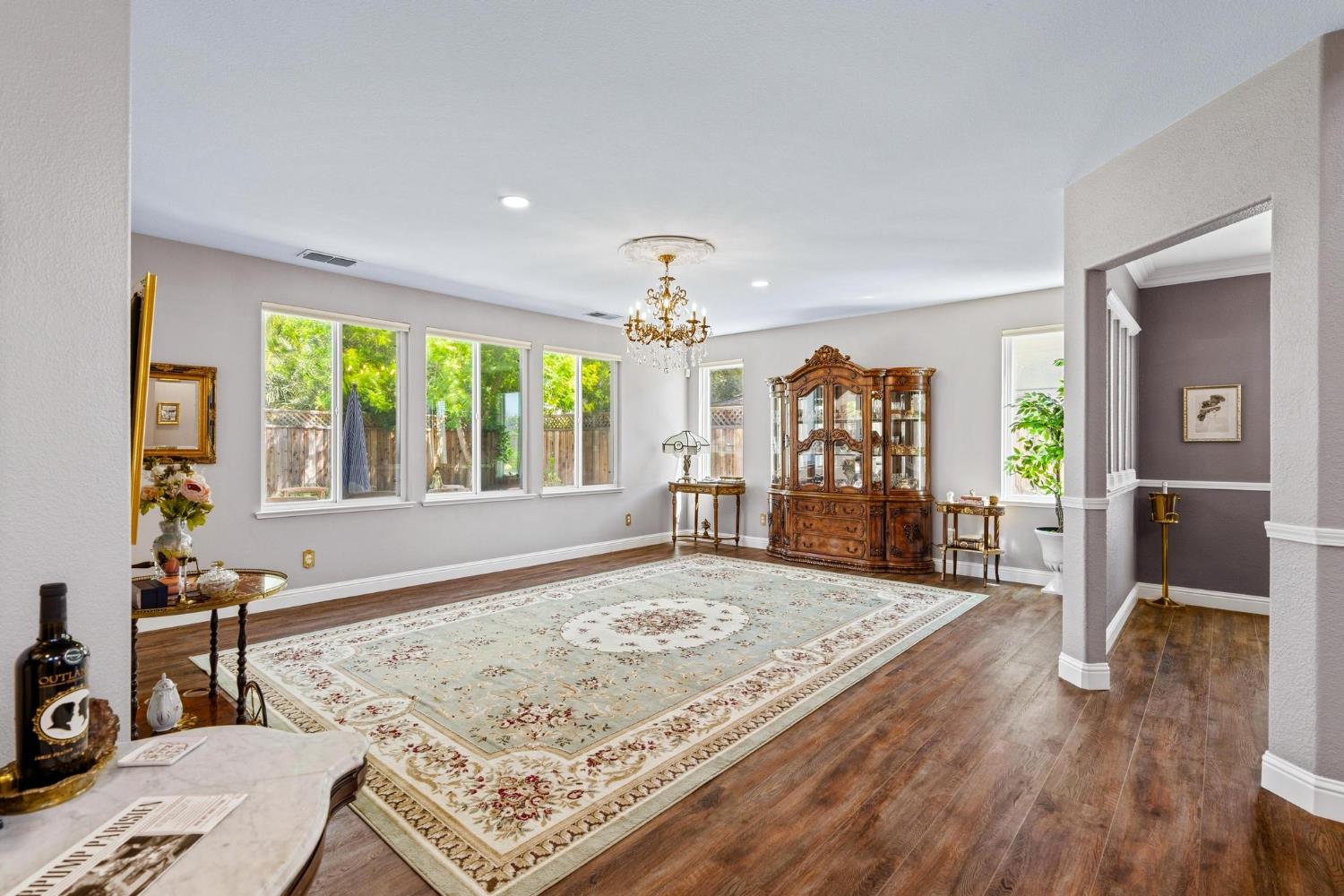 426 S Highland Ave, Ripon, CA 95366
